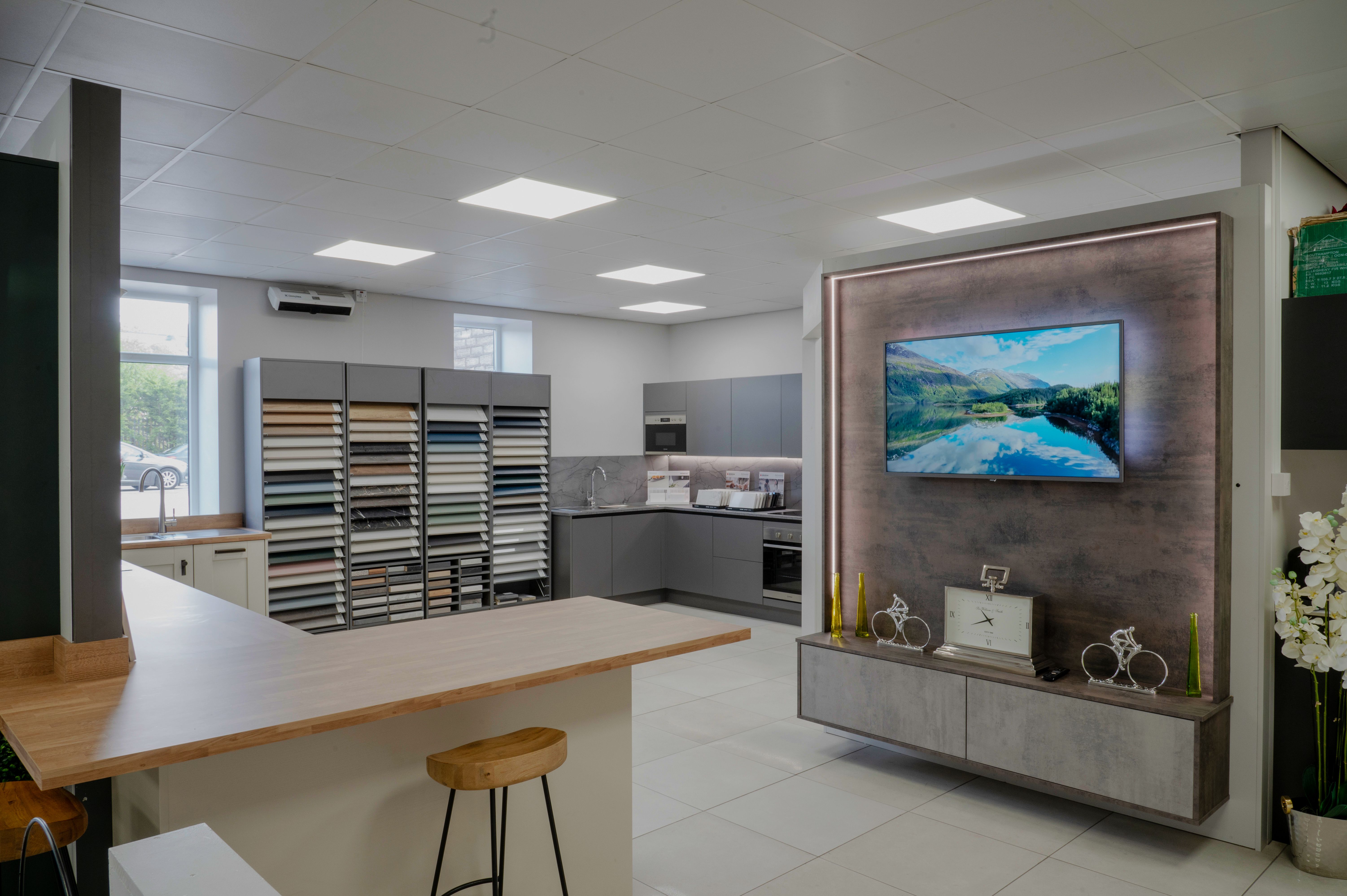 showroom.jpg